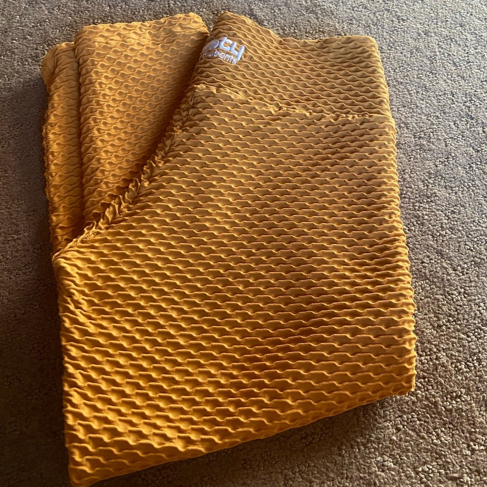 Booty by Brabants honey croco cropped leggings